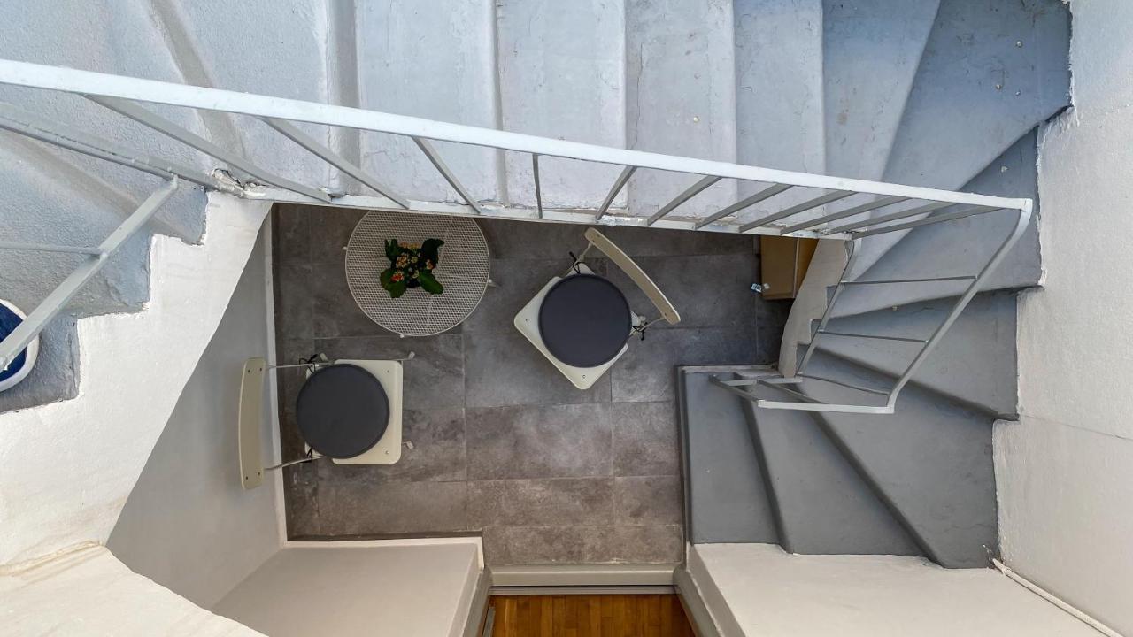 Acropolis Slow Living Apt Under The Parthenon Atena Exterior foto